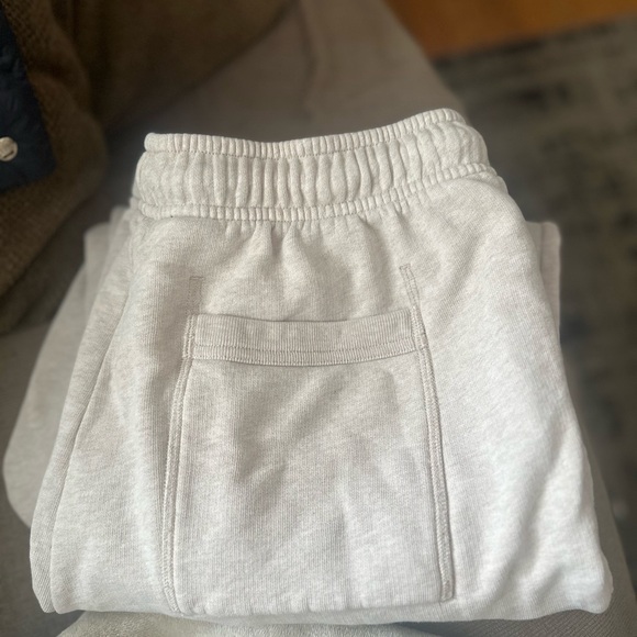 Xs light cream Jogger Pants in excellent condition - Picture 9 of 13